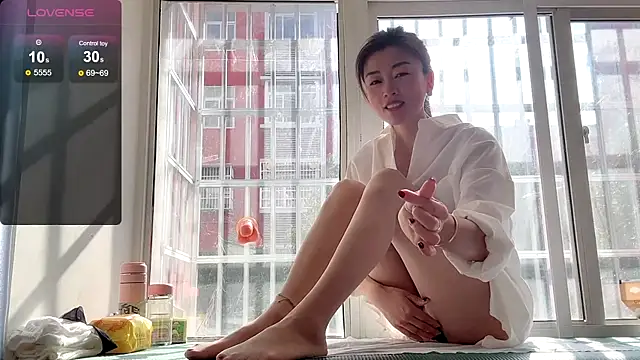 Snapshot of QianF-666 chatting on December 30, 2024, 3:14 am QianF-666 online show from December 30, 2024, 3:14 am