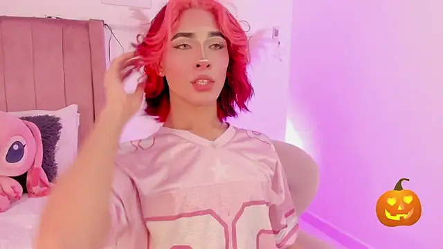 Snapshot of CamiloDoumit chatting on October 20, 2025, 5:02 pm CamiloDoumit online show from October 20, 2025, 5:02 pm