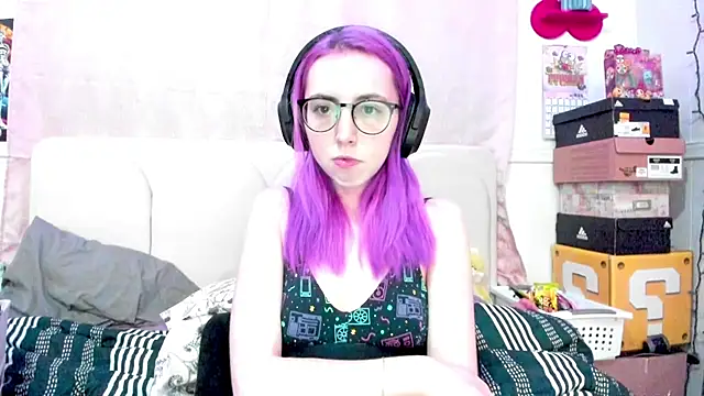 v3n0mb1t3z online show from February 21, 2025, 5:24 am