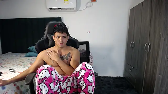 Snapshot of man_dur07 chatting on January 25, 2025, 3:30 am man dur07 online show from January 25, 2025, 3:30 am