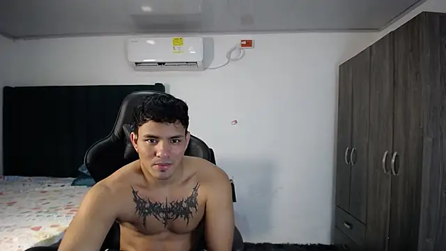 Snapshot of man_dur07 chatting on January 26, 2025, 8:56 pm man dur07 online show from January 26, 2025, 8:56 pm