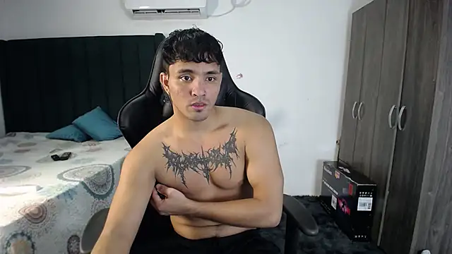 Snapshot of man_dur07 chatting on February 9, 2025, 10:00 pm man dur07 online show from February 9, 2025, 10:00 pm