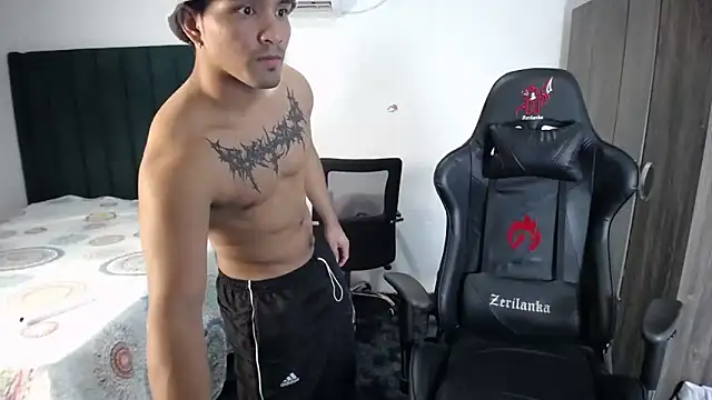 Snapshot of man_dur07 chatting on February 18, 2025, 8:14 pm man dur07 online show from February 18, 2025, 8:14 pm