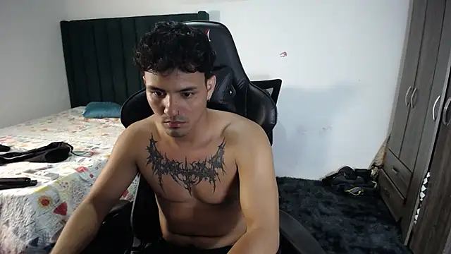 Snapshot of man_dur07 chatting on March 12, 2025, 11:44 pm man dur07 online show from March 12, 2025, 11:44 pm