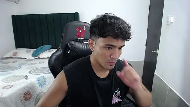 Snapshot of man_dur07 chatting on September 9, 2025, 8:19 pm man dur07 online show from September 9, 2025, 8:19 pm