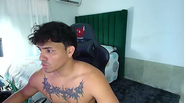 man dur07 online show from February 18, 2026, 9:22 pm