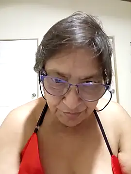 florecita69 online show from October 11, 2025, 2:11 am