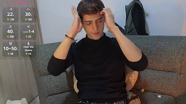 Snapshot of zackary_0 chatting on December 15, 2024, 1:57 am zackary 0 online show from December 15, 2024, 1:57 am