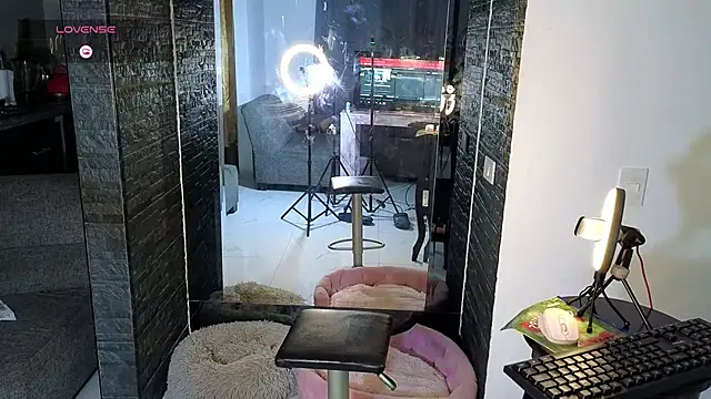 Snapshot of zackary_0 chatting on October 17, 2025, 1:09 am zackary 0 online show from October 17, 2025, 1:09 am