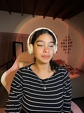 Arteatenea   online show from December 4, 2025, 4:22 am