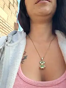 Snapshot of VALERY-03_ chatting on February 4, 2026, 12:11 pm VALERY-03 online show from February 4, 2026, 12:11 pm