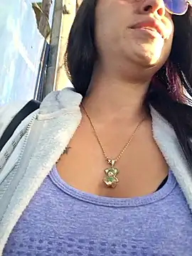 Snapshot of VALERY-03_ chatting on February 5, 2026, 12:10 pm VALERY-03 online show from February 5, 2026, 12:10 pm