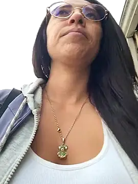 Snapshot of VALERY-03_ chatting on February 6, 2026, 12:08 pm VALERY-03 online show from February 6, 2026, 12:08 pm