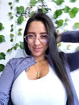 Snapshot of VALERY-03_ chatting on February 20, 2026, 12:05 pm VALERY-03 online show from February 20, 2026, 12:05 pm