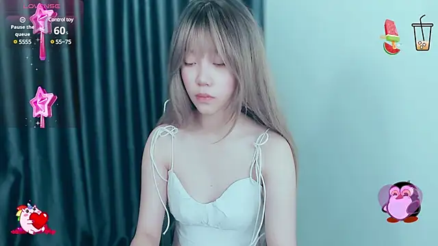 -Poison-Ivy- online show from December 5, 2024, 8:22 am