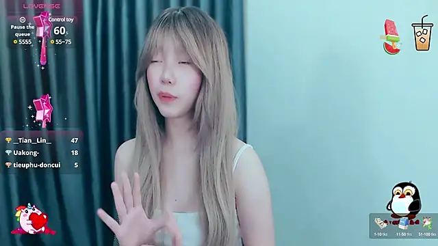 -Poison-Ivy- online show from December 7, 2024, 7:27 am