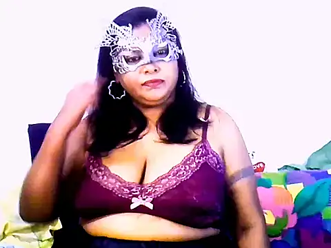 Mysterylady143 online show from November 18, 2025, 6:12 pm