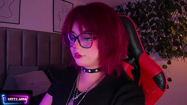 Kitty Gang online show from September 24, 2025, 2:15 am