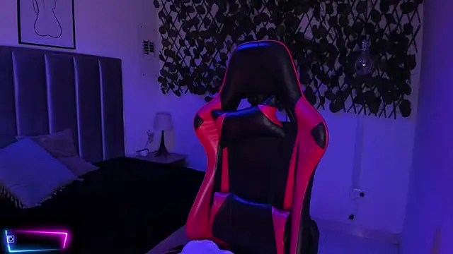 Kitty Gang online show from October 10, 2025, 2:32 am