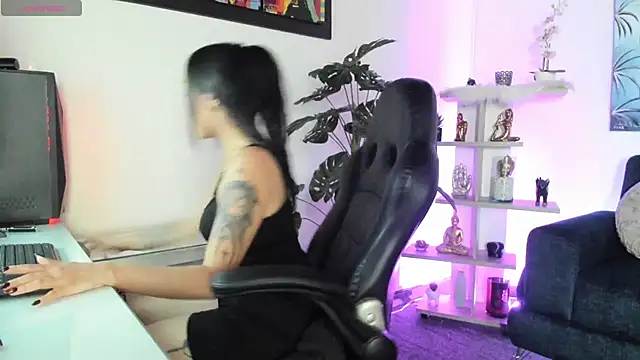 BaphyBaby online show from November 10, 2025, 7:13 pm