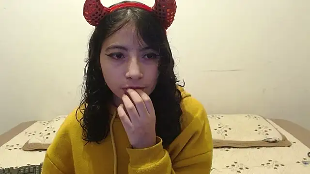 Snapshot of Asuna_and_Kiirito chatting on March 14, 2025, 3:15 am Asuna and Kiirito online show from March 14, 2025, 3:15 am