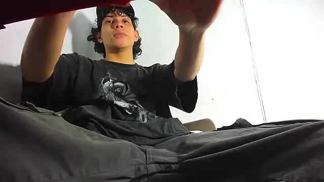 Snapshot of lax777_ chatting on September 12, 2025, 10:59 am lax777 online show from September 12, 2025, 10:59 am