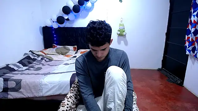 freddy romas online show from December 18, 2025, 7:58 am