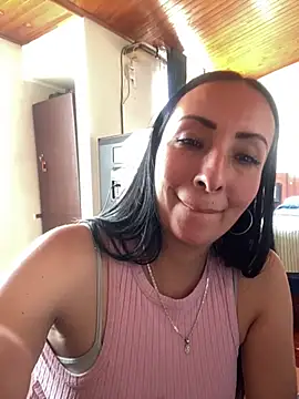 yaralyminjo2 online show from January 20, 2025, 9:22 pm