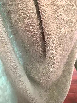 Mingtian4117 online show from November 24, 2025, 2:06 pm