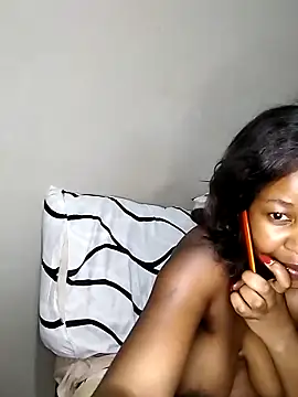 queenbboobs online show from January 8, 2025, 9:55 pm