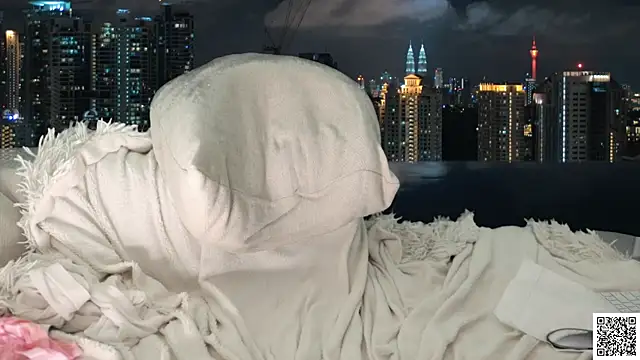 Snapshot of Lexi_hugges chatting on October 24, 2025, 5:04 am Lexi hugges online show from October 24, 2025, 5:04 am