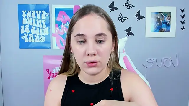 Snapshot of MiaMilas chatting on February 6, 2025, 6:40 am MiaMilas online show from February 6, 2025, 6:40 am