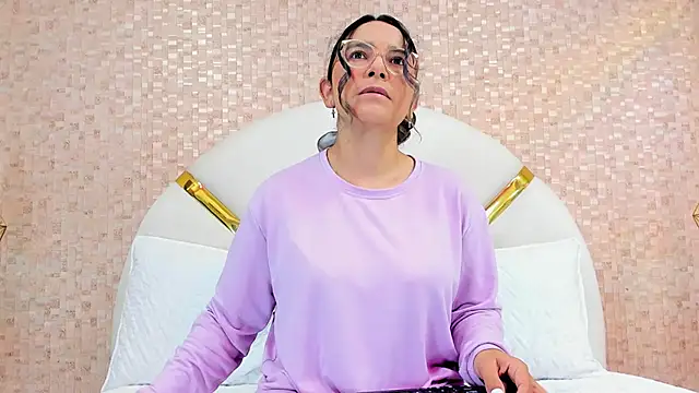 sophie 1 online show from January 23, 2025, 3:05 am