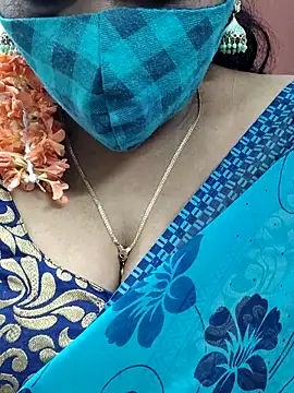 Snapshot of mallu-sumi chatting on February 17, 2025, 5:43 pm mallu-sumi online show from February 17, 2025, 5:43 pm