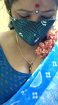 Snapshot of mallu-sumi chatting on February 20, 2025, 3:30 pm mallu-sumi online show from February 20, 2025, 3:30 pm