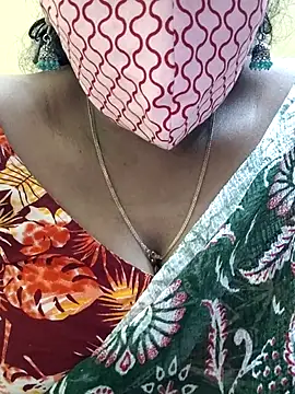 Snapshot of mallu-sumi chatting on February 21, 2025, 12:39 pm mallu-sumi online show from February 21, 2025, 12:39 pm