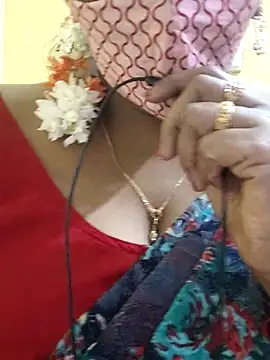 Snapshot of mallu-sumi chatting on March 2, 2025, 2:43 pm mallu-sumi online show from March 2, 2025, 2:43 pm