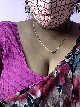 mallu-sumi online show from December 18, 2025, 5:13 am