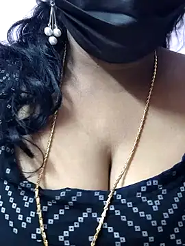 mallu-sumi online show from March 19, 2026, 10:25 pm