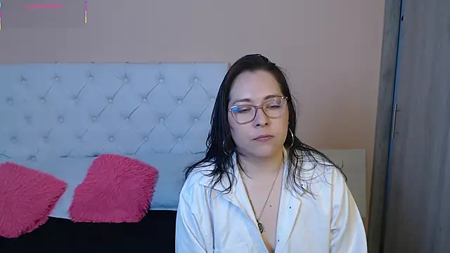 May Carlier online show from January 7, 2026, 6:10 pm