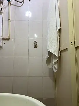 Snapshot of Hoskuw chatting on January 24, 2025, 1:14 pm Hoskuw online show from January 24, 2025, 1:14 pm