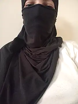 Snapshot of Liliiiblow chatting on December 12, 2024, 2:00 pm Liliiiblow online show from December 12, 2024, 2:00 pm