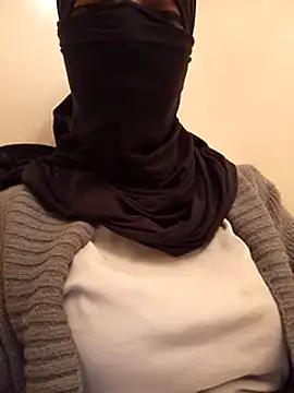 Snapshot of Liliiiblow chatting on December 19, 2024, 7:40 am Liliiiblow online show from December 19, 2024, 7:40 am