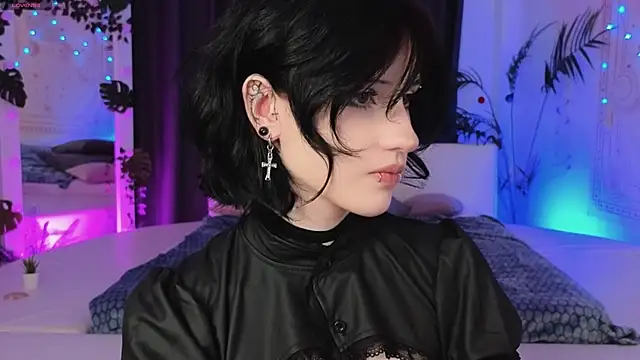 Snapshot of dark_vamp_ chatting on January 15, 2025, 11:00 am dark vamp online show from January 15, 2025, 11:00 am