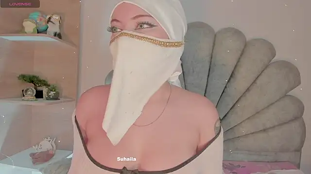 Snapshot of Amaltea chatting on January 13, 2025, 7:42 pm Amaltea online show from January 13, 2025, 7:42 pm