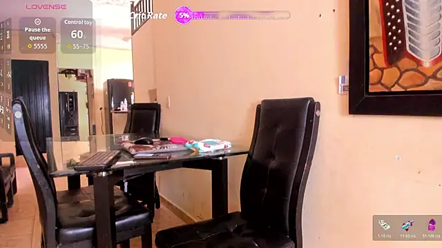 mariana mauricio hot online show from November 25, 2025, 7:58 pm