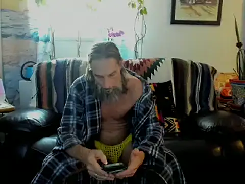 Snapshot of mindphu_k chatting on March 7, 2025, 10:43 pm mindphu k online show from March 7, 2025, 10:43 pm