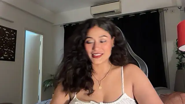 GoddessAnna online show from April 14, 2026, 5:08 pm