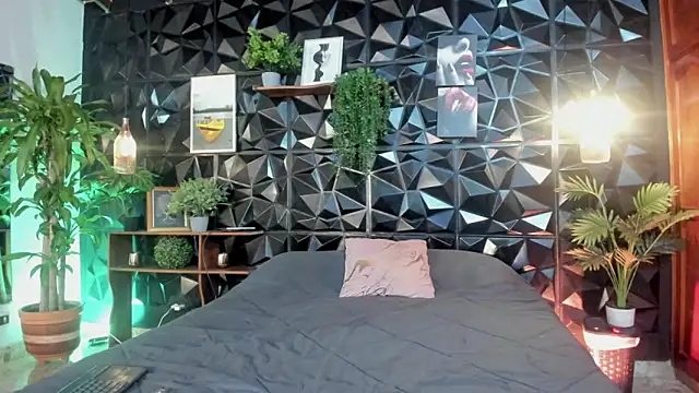 Snapshot of karla_999 chatting on October 22, 2025, 12:11 am karla 999 online show from October 22, 2025, 12:11 am