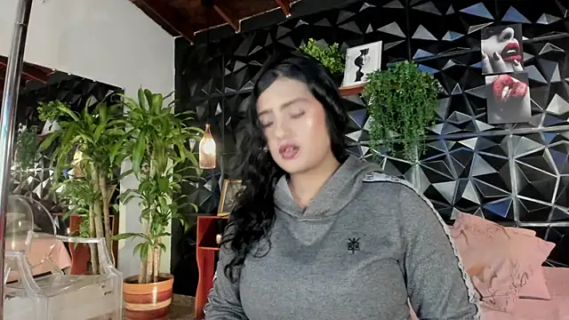 Snapshot of karla_999 chatting on October 28, 2025, 11:40 pm karla 999 online show from October 28, 2025, 11:40 pm